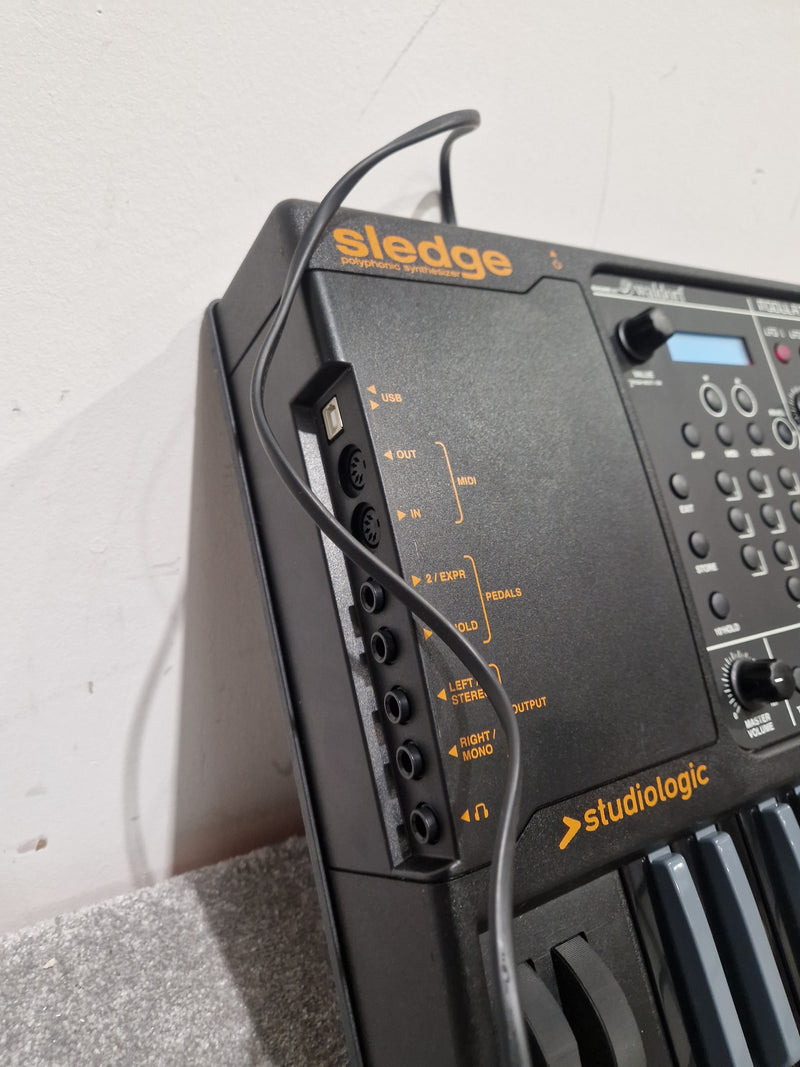 Studiologic Sledge - Synthesizer - Orange/Black - Excellent w/ Power cable - Image 3
