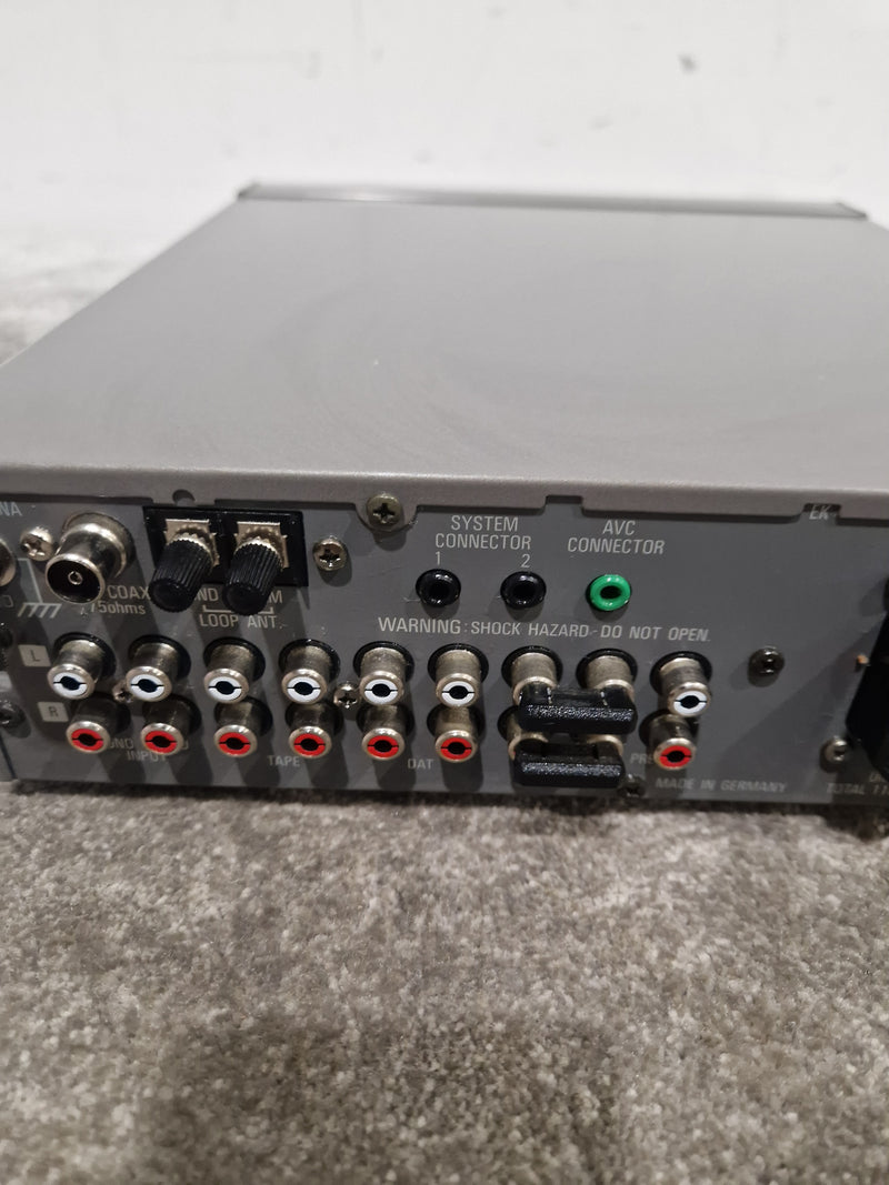 Denon UTP-250 - AM/FM Tuner Pre-Amplifier - Silver - Good - Image 3
