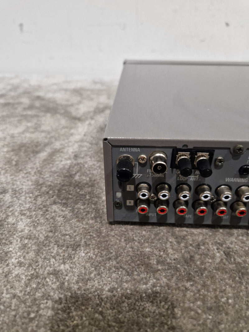 Denon UTP-250 - AM/FM Tuner Pre-Amplifier - Silver - Good - Image 9