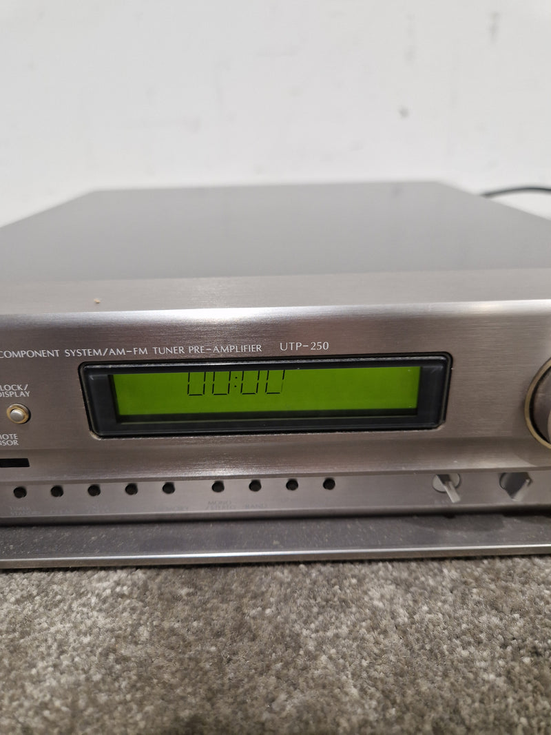 Denon UTP-250 - AM/FM Tuner Pre-Amplifier - Silver - Good - Image 16