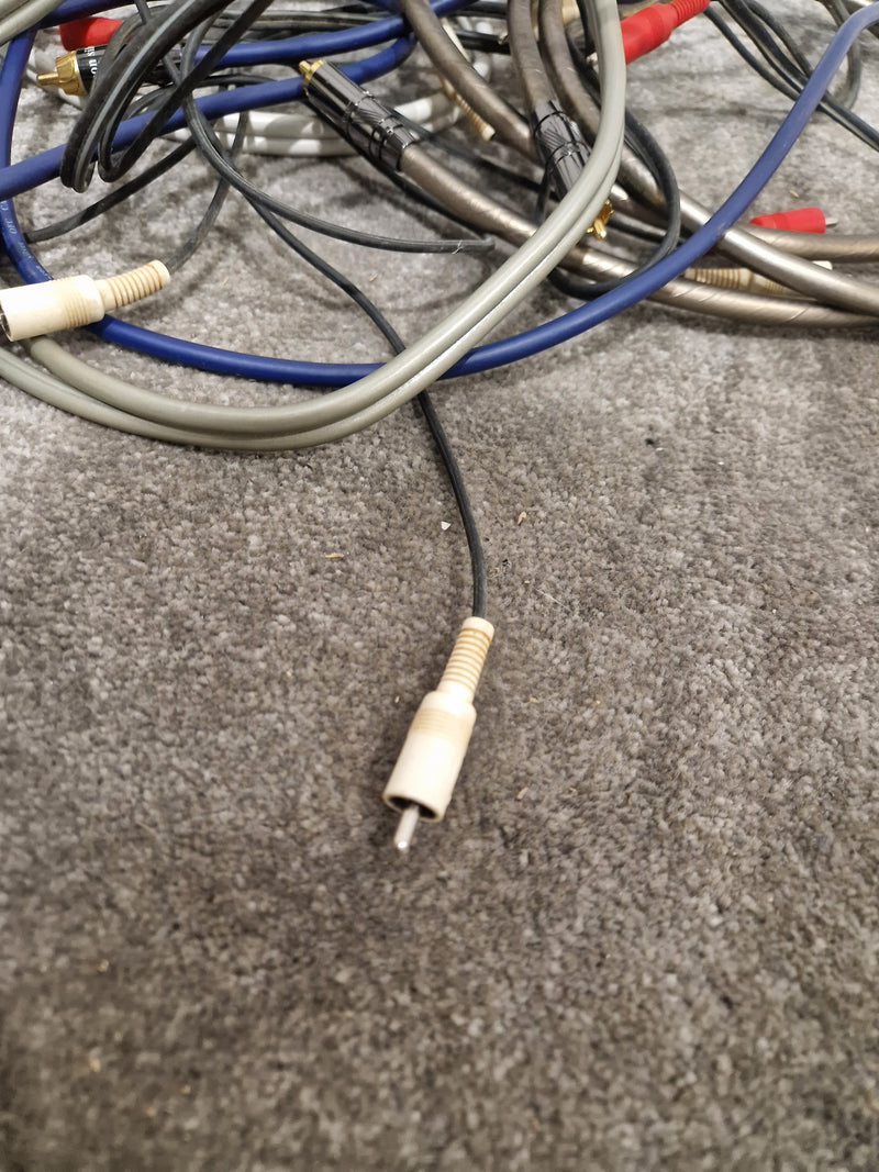 Job-Lot OF RCA Cables - X9 – RCA Cable - Good - Image 5