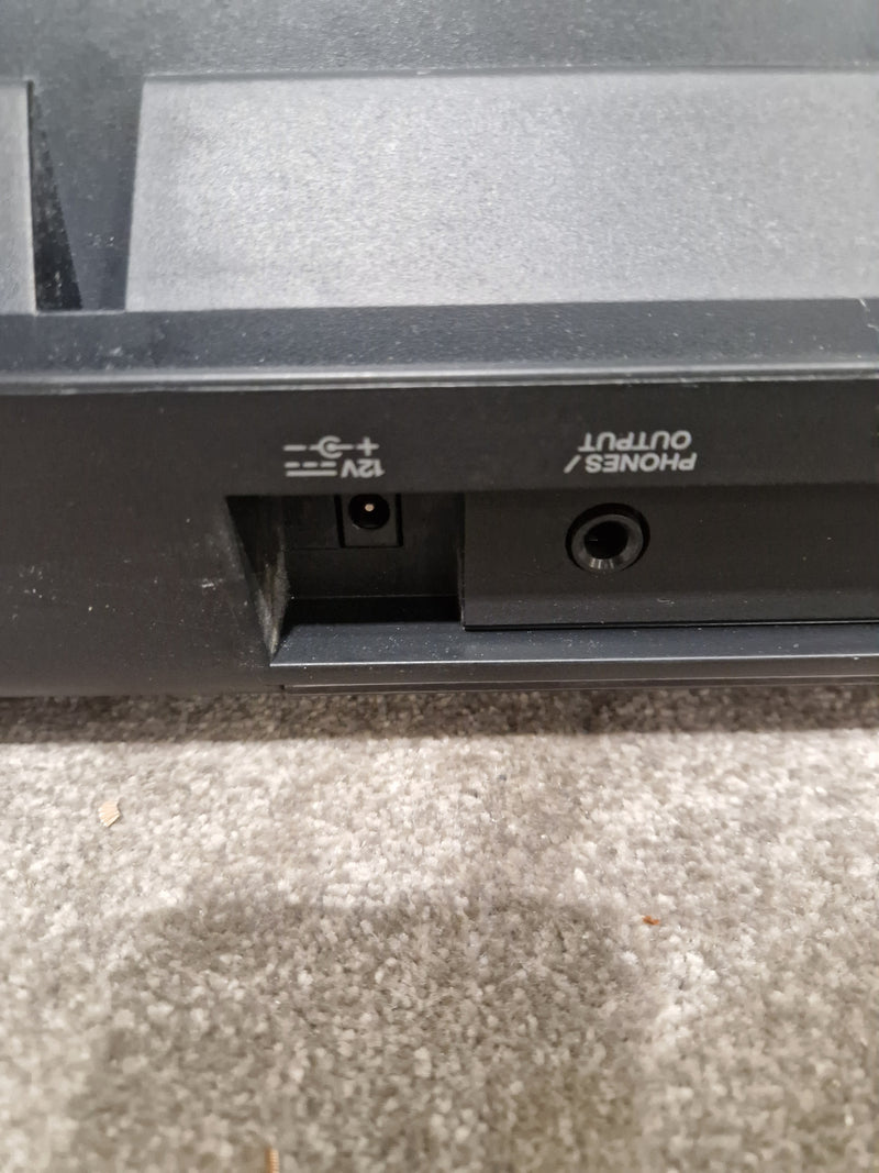 Yamaha PSR-E423 - Digital Keyboard - Black - Good - Image 9