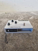 Roger Mayer Octavia - Effects Pedal - Excellent - Image 10