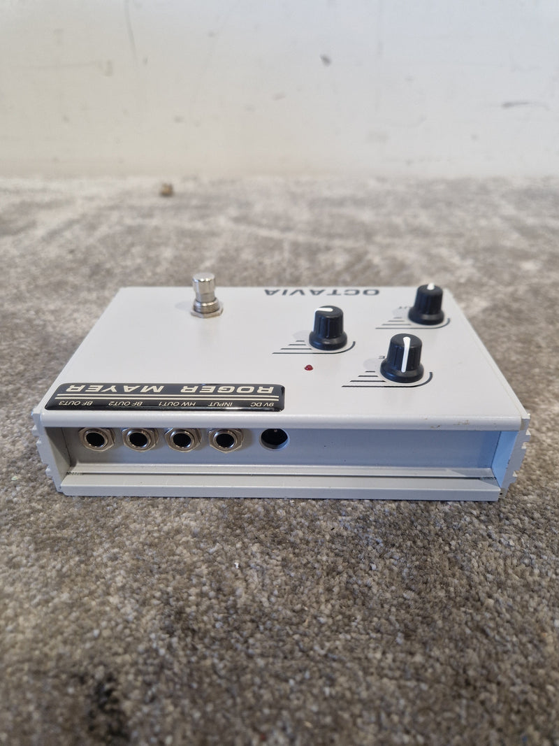 Roger Mayer Octavia - Effects Pedal - Excellent - image 6