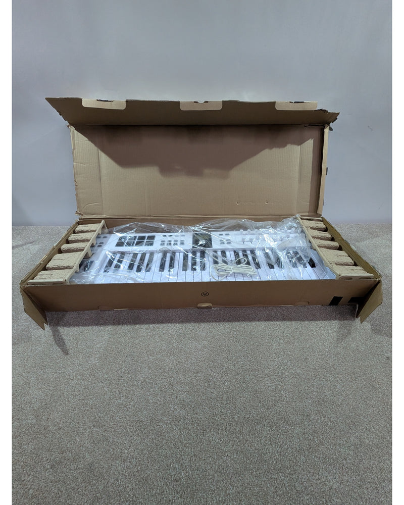 Arturia KeyLab Essential mk3 - MIDI Controller - White - Excellent - image 17