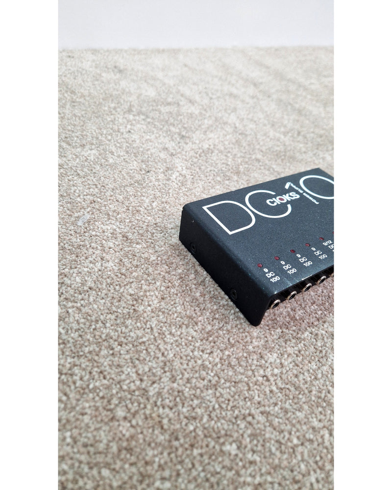 Cioks DC10 - Pedalboards & Power - Black - Very Good w/ Power cable and x8 DC Plug-To-Plug cables included. - image 8