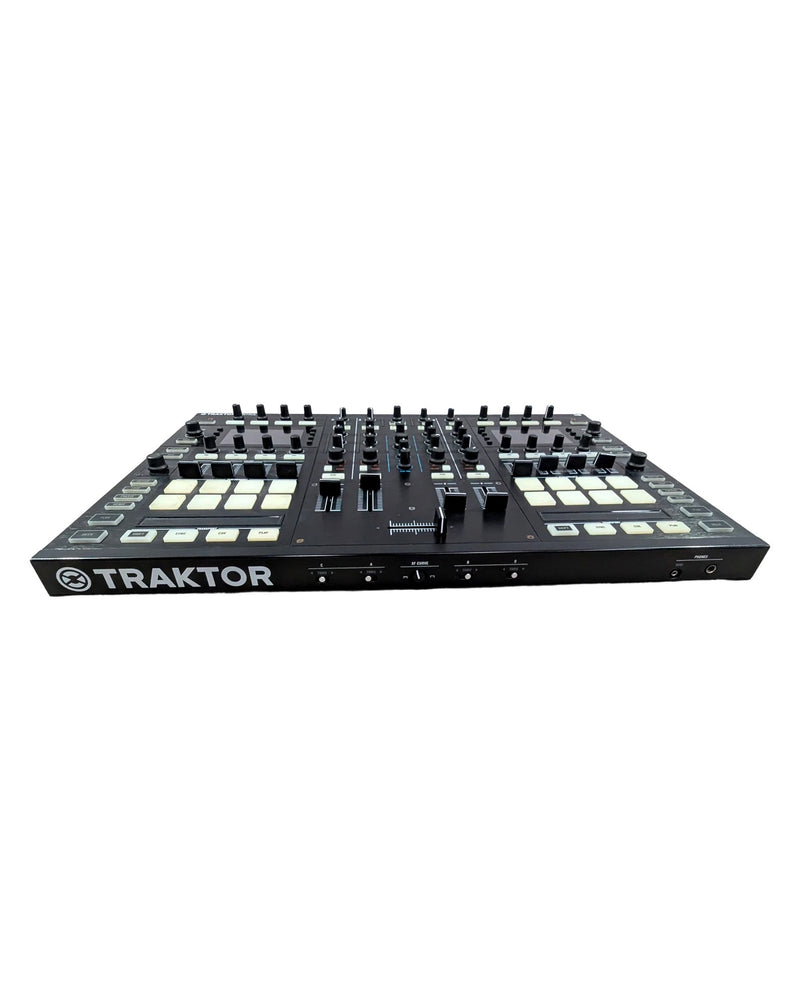 Traktor Kontrol S8 - DJ Equipment - Black - Good - image 1