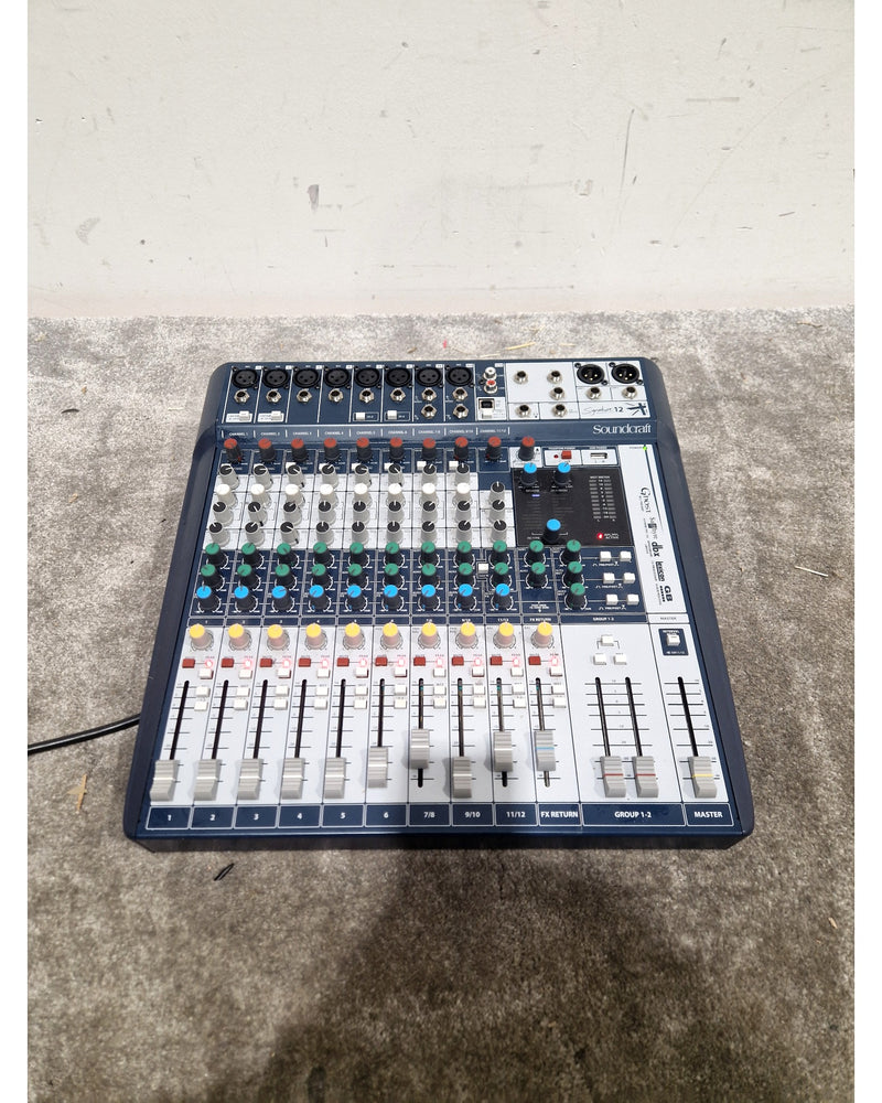 Soundcraft Signature 12 - Mixer - Spares or Repair - Image 6