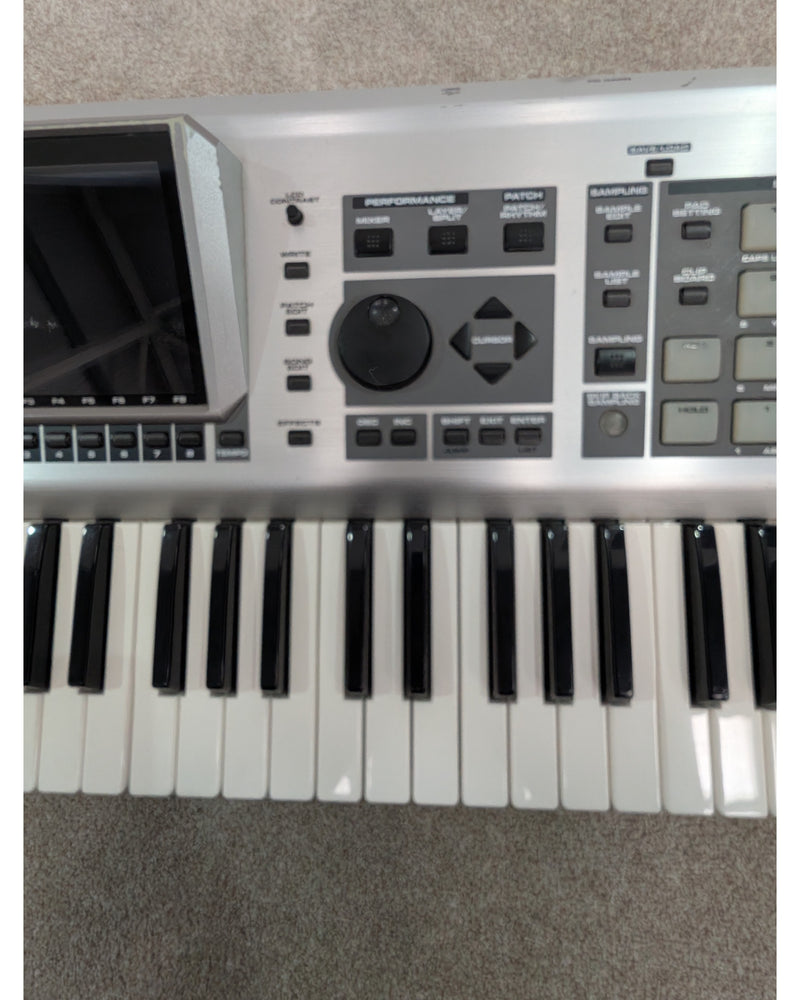 Roland Fantom X6 - Synthesizer - Very Good w/ Soft Case - image 10