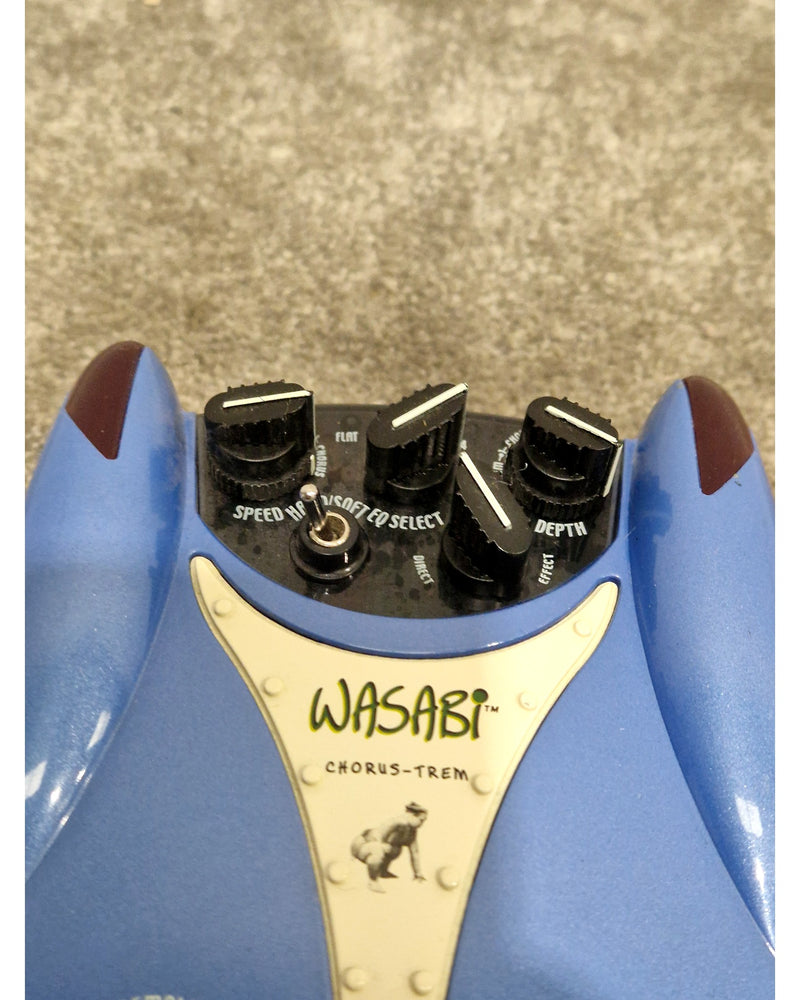 Dan Electro Wasabi - Effects Pedal - Chorus/Tremolo - Excellent - Image 8