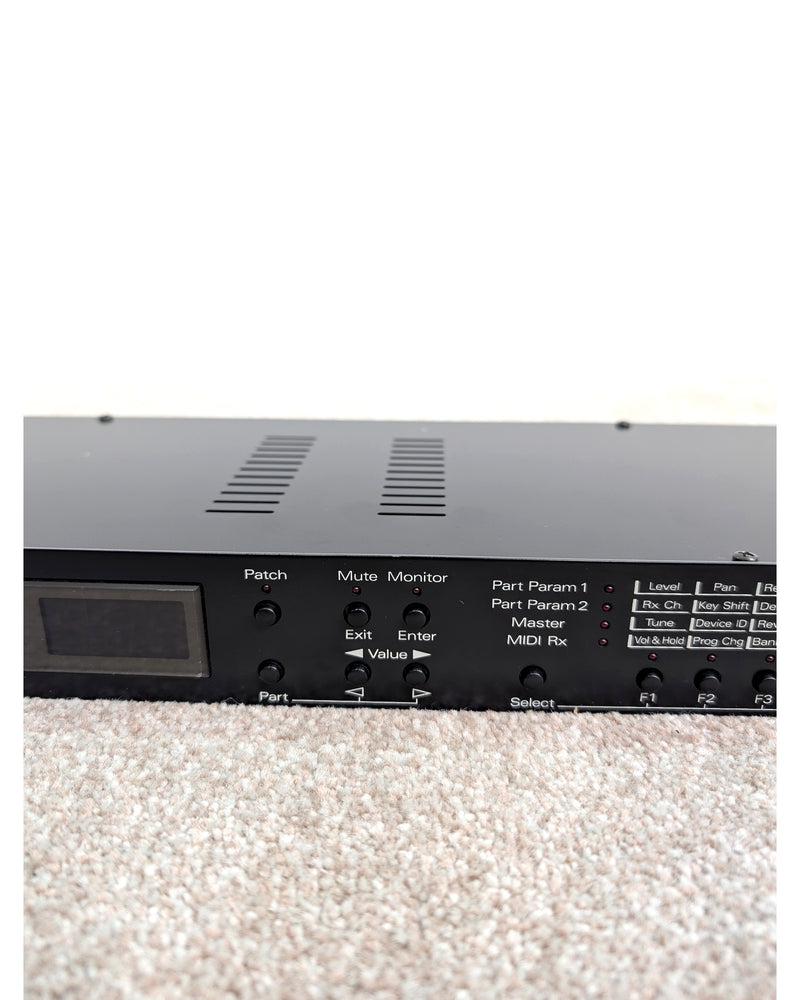 Roland M-GS64 - Rack Effects - Good w/ Hard Case - image 3