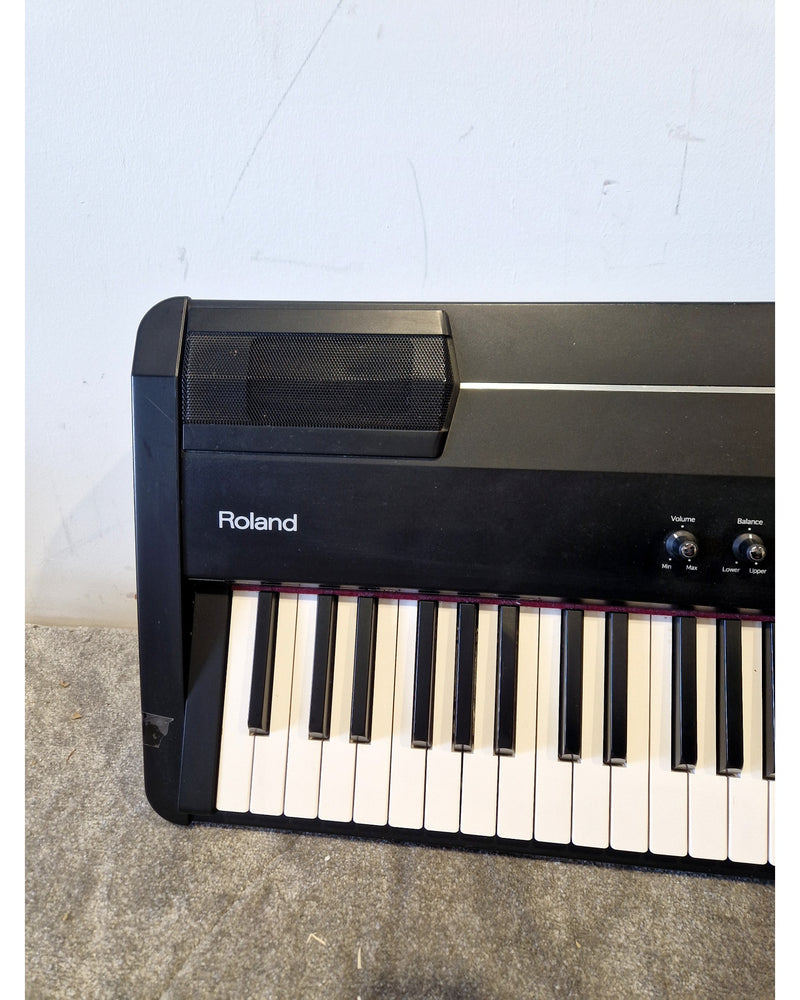 Roland FP-7 - Musical Keyboards - Black - Excellent w/ Sustain Pedal and Manual - Image 9