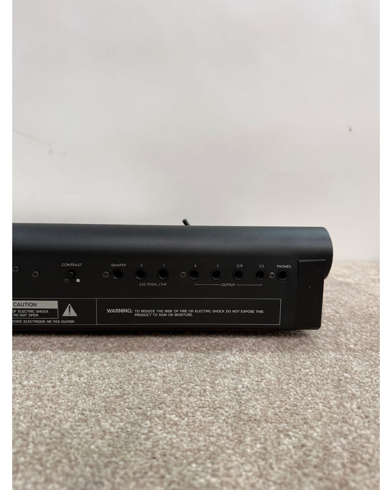 Korg M1 - Synthesizer - Black - Fair w/ Hard Case - image 11