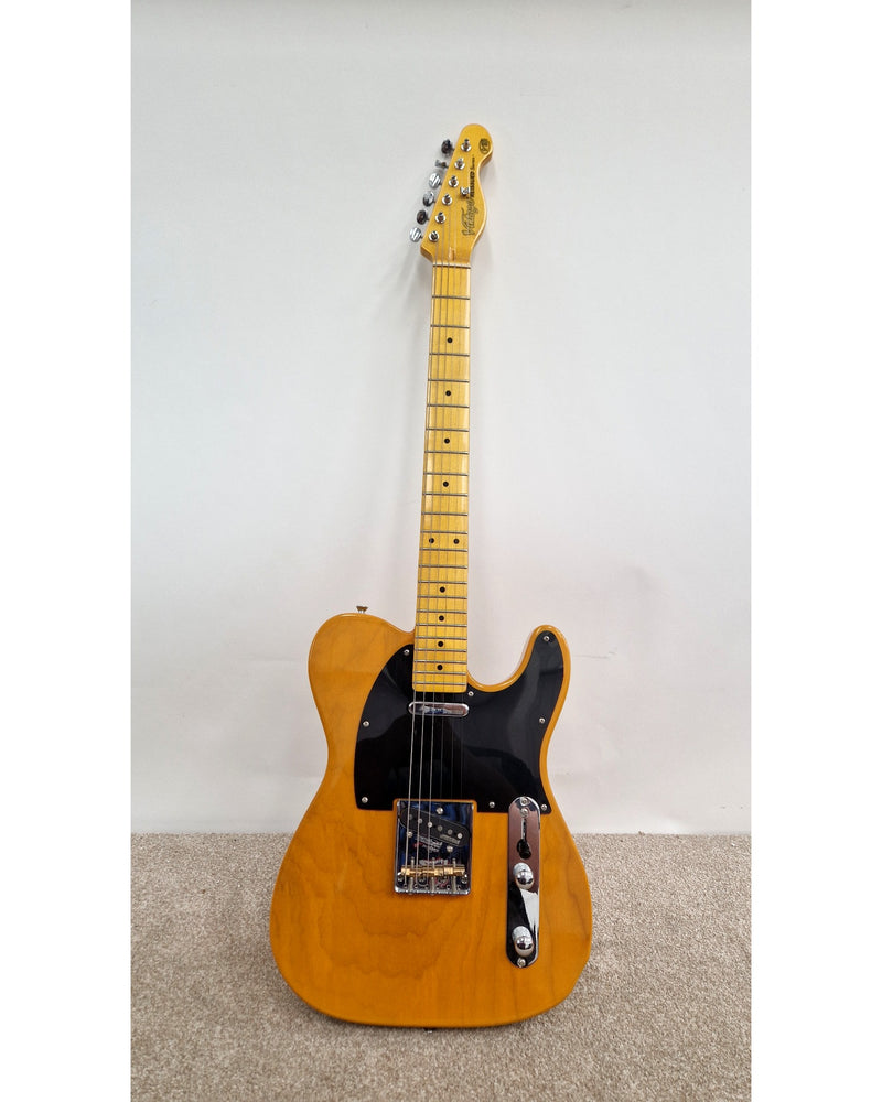 Vintage Reissued Series V52 - Electric Guitar - Excellent w/ Soft Case - image 2