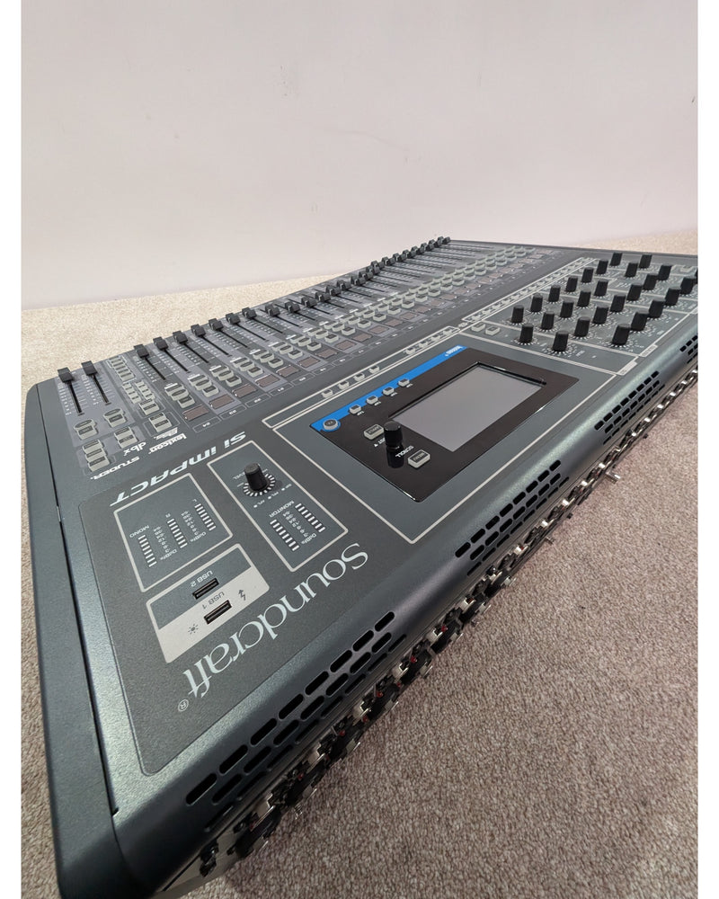 Soundcraft Si Impact - Mixer - Excellent w/ Soft Case - image 15