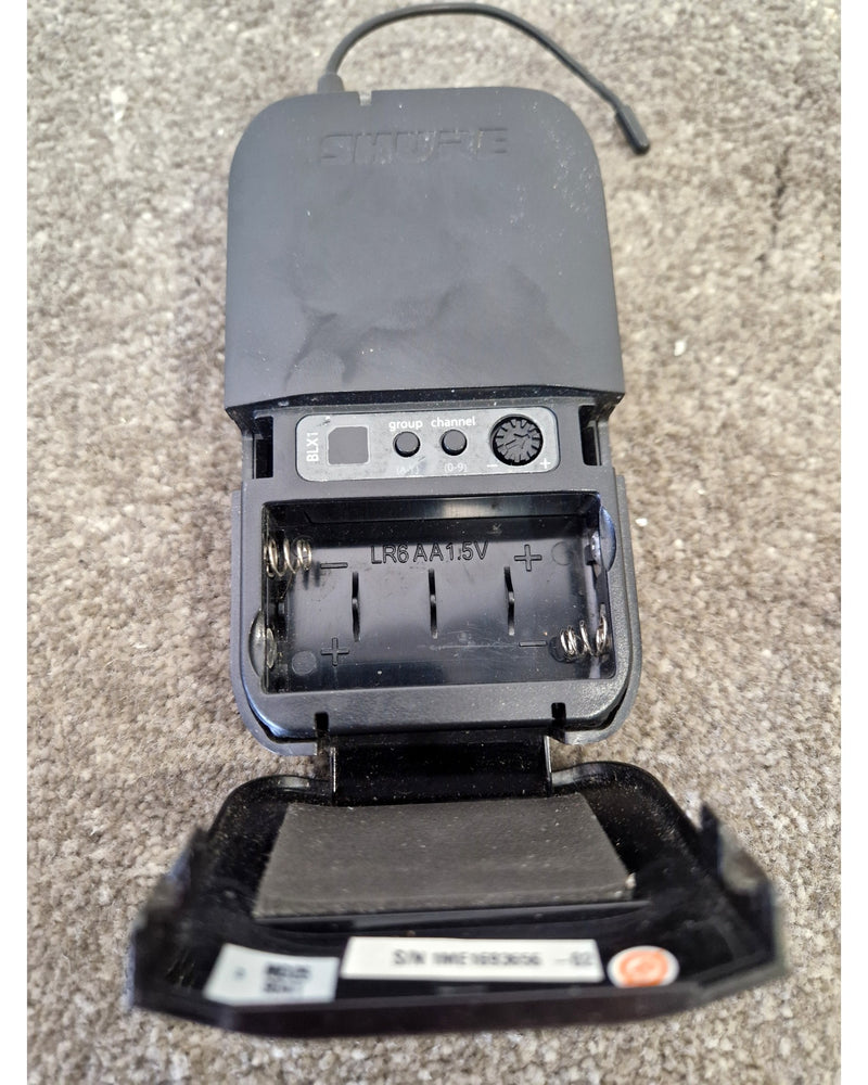 Shure BLX1 - Headset - Microphone System - Fair - Image 5
