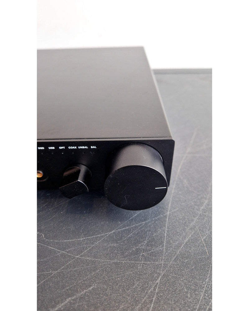 Sennheiser HDV 820 - Amplifiers - Black - Excellent w/ Manuals - Image 14