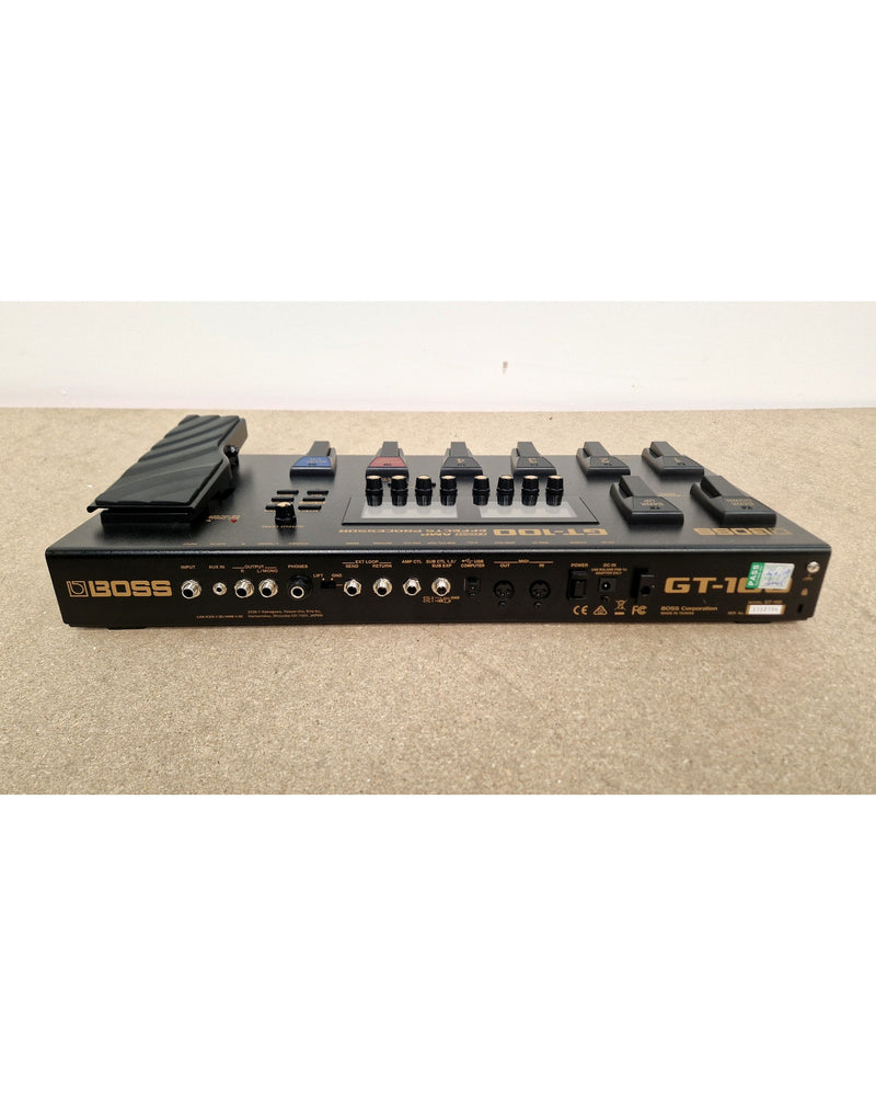 Boss GT-100 - Multi-Effects Pedals - Excellent w/ Soft Case & power supply - Image 10