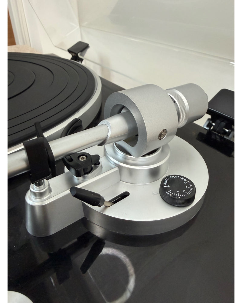 Akai Professional BT500 - Turntable - Black - Excellent w/ Power Supply & Cables - image 4