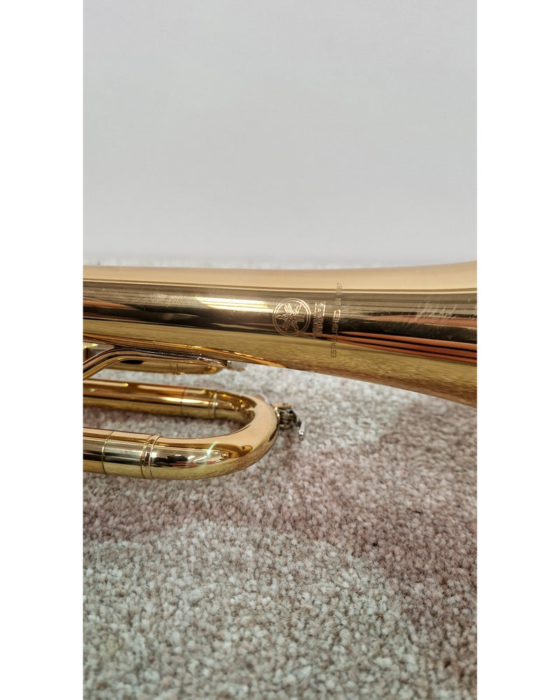 Yamaha YTR-2330 - Trumpets & Cornets - Gold - Like New w/ Soft Case, x1 Strap, x1 Polishing Cloth and x1 Bottle of Valve Oil, Manuals - image 9