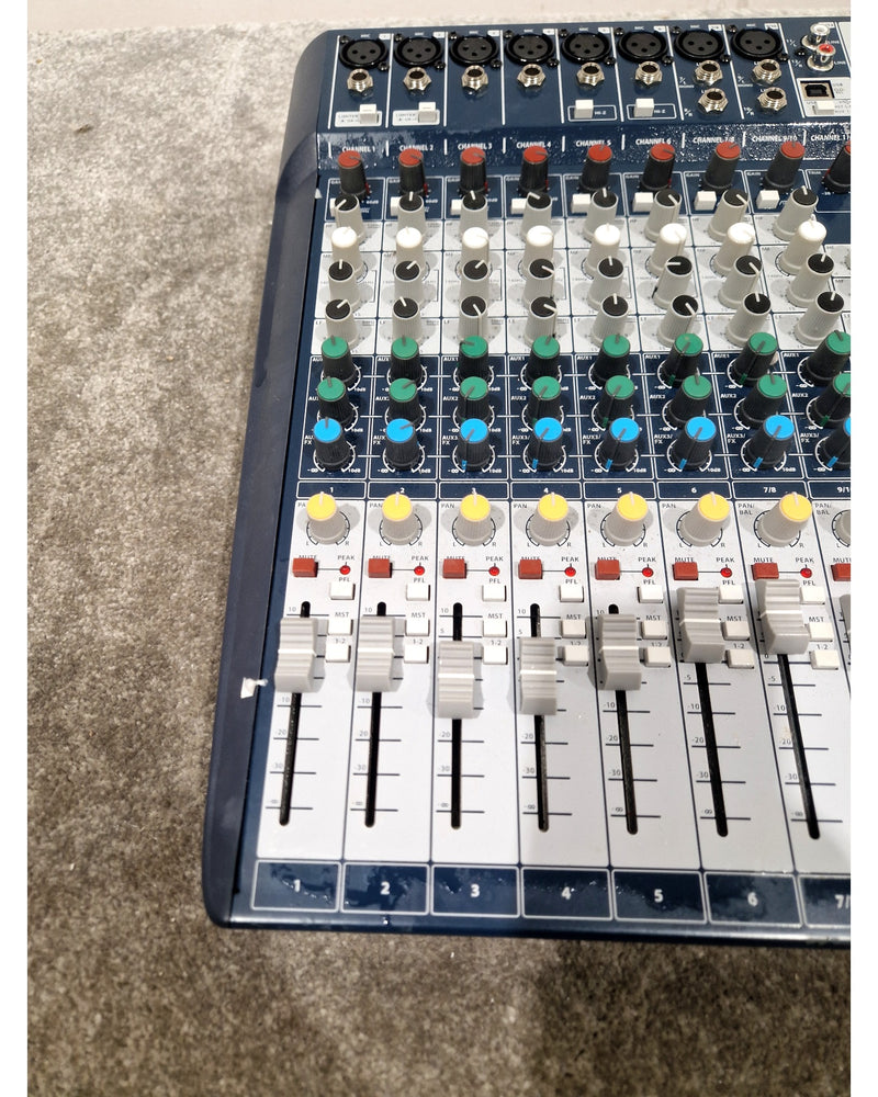 Soundcraft Signature 12 Mixer - SIlver/Blue – Mixing Console - Excellent - Image 7