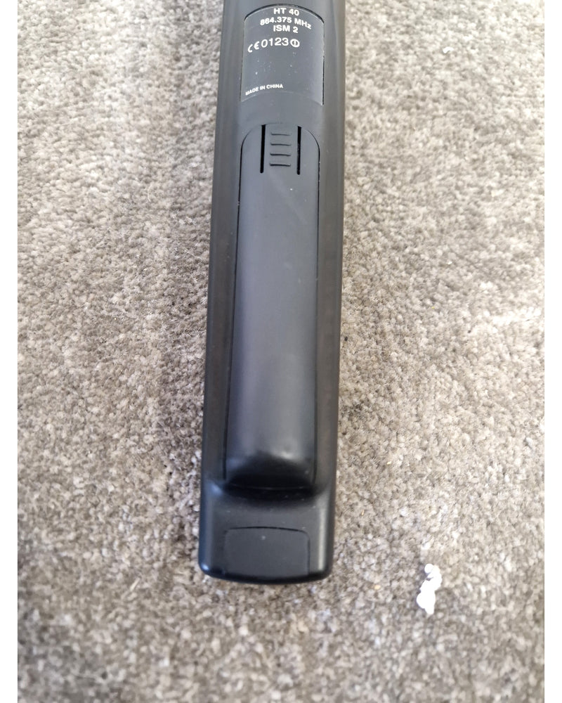 AKG UHF SR40 - Microphone System - Fair - Image 16
