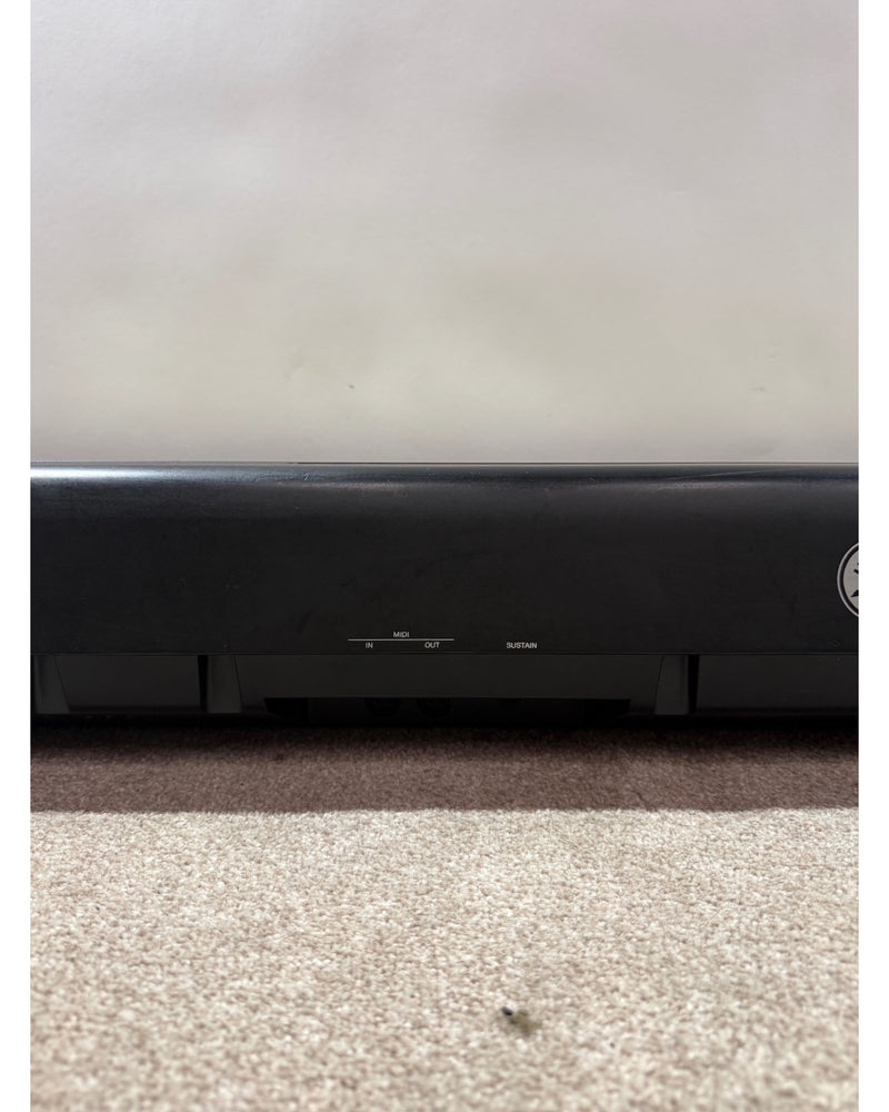 Yamaha P85 - Digital Piano - Good w/ Soft Case and Power Supply - image 13