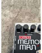 Electro-Harmonix Deluxe Memory Man (UK 230V) - Effects Pedal - Silver - Excellent w/ Original Box - Image 8