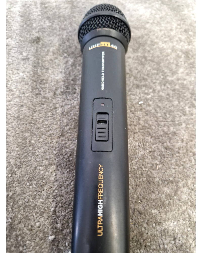 AKG UHF SR40 - Microphone System - Fair - Image 11