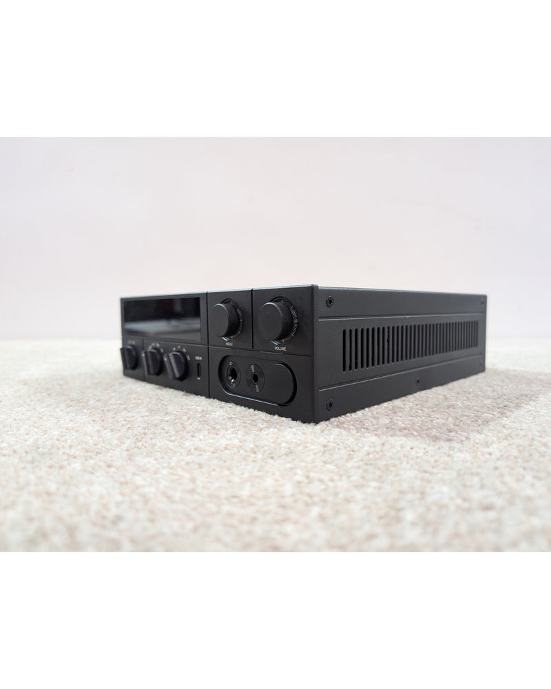 Fiio K15 - Hi-Fi Amplifier - Black - Like New w/ Original Box & Manuals - image 5