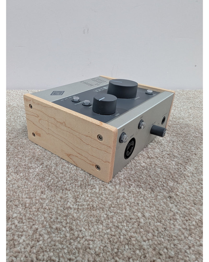 Universal Audio Volt 176 - Audio Interface - Silver/Black With Natural Wood Sides - Like New w/ Original Box - image 2