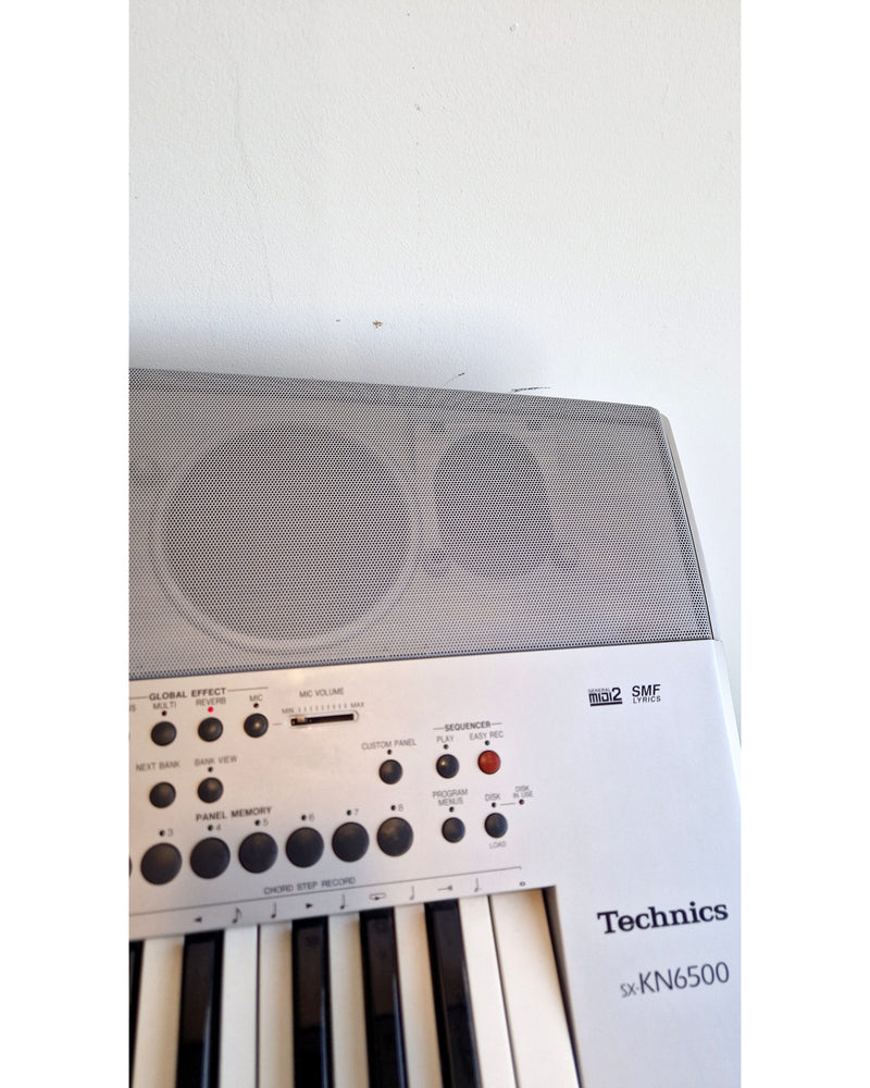 Technics SX-KN6500 - Musical Keyboards - Silver - Excellent w/ Manuals & memory cards - Image 3