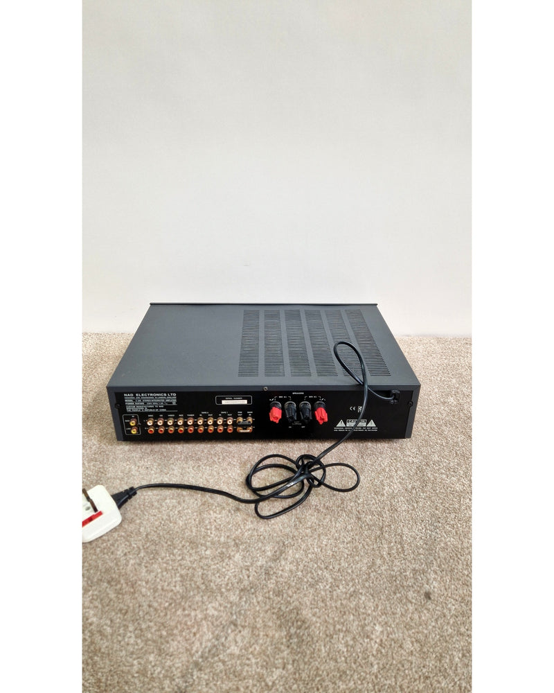 NAD C 320 - Hi-Fi Amplifier - Black - Good - image 4