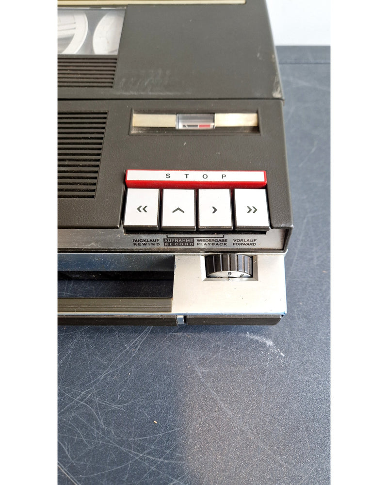Telefunken Magnetophon 301 - Reel to Reel Recorder - Good - Image 2