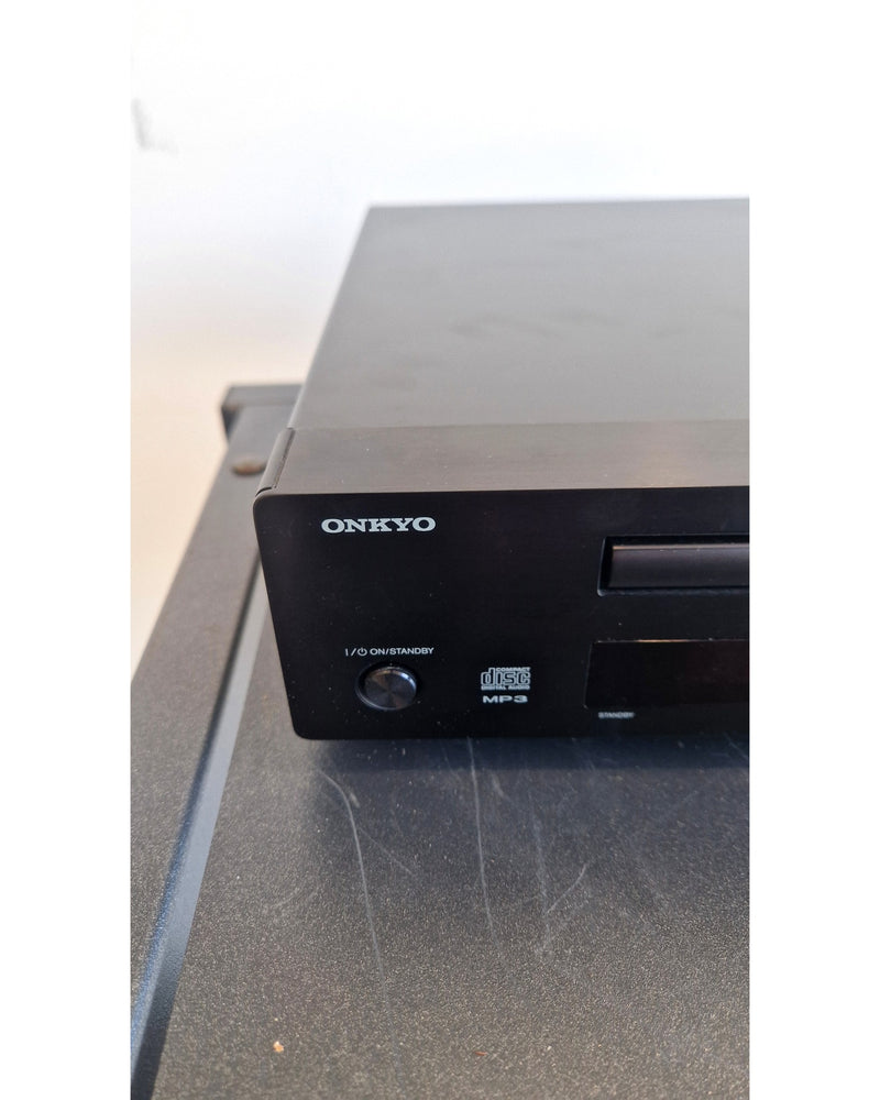 Onkyo C-1045 - CD Players - Black - Good - Image 3