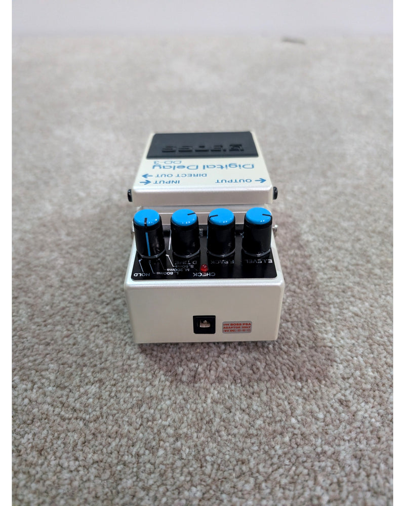 Boss DD-3 Digital Delay - Delay & Reverb Pedals - White - Like New - image 5