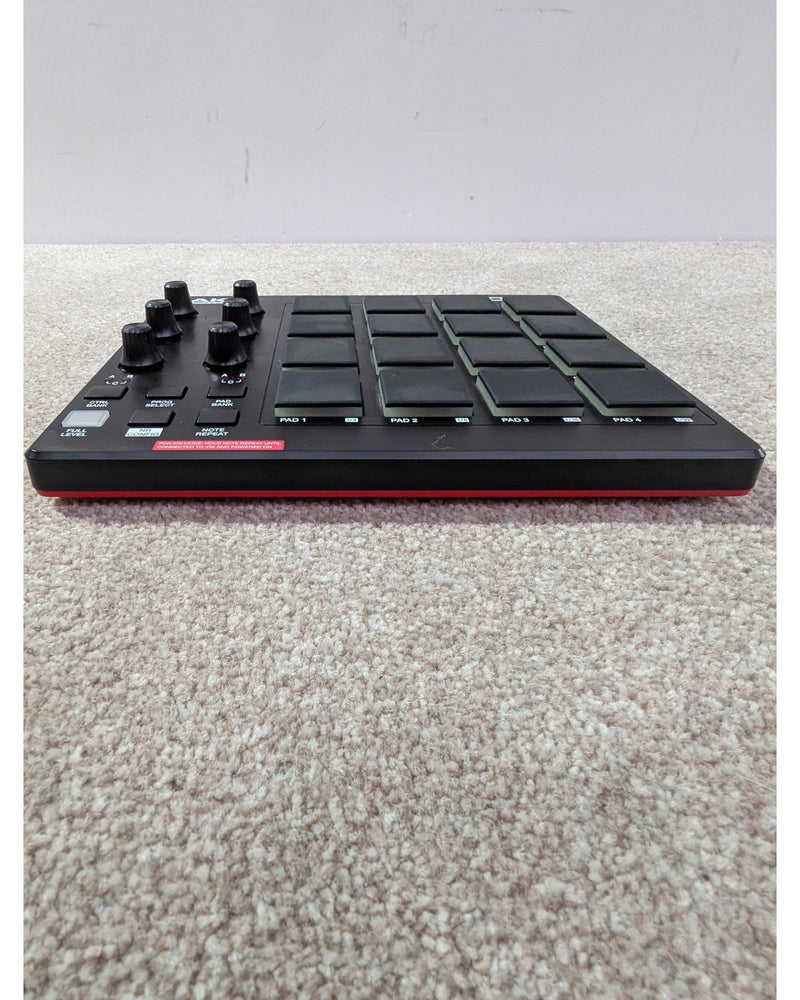 Akai Pro MPD218 - MIDI Controller - Very Good w/ Original Box & Manuals - image 8