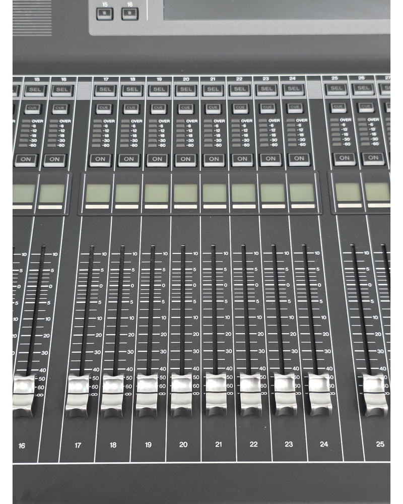 Yamaha QL5 - Mixer - Black - Excellent w/ Power Supply, Manuals, Soft Cover - image 4