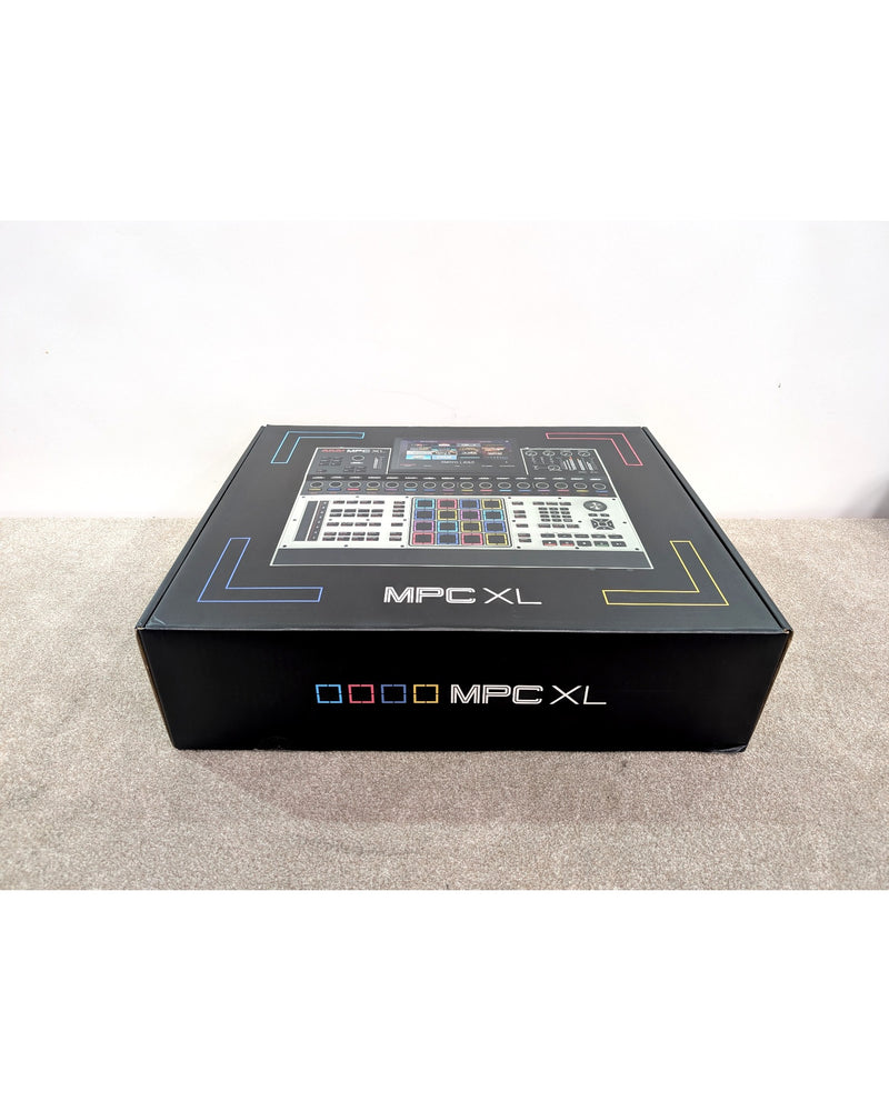 Akai MPC XL - Samplers & Sequencers - Grey/Black - Like New w/ Original Box & Manuals - image 18