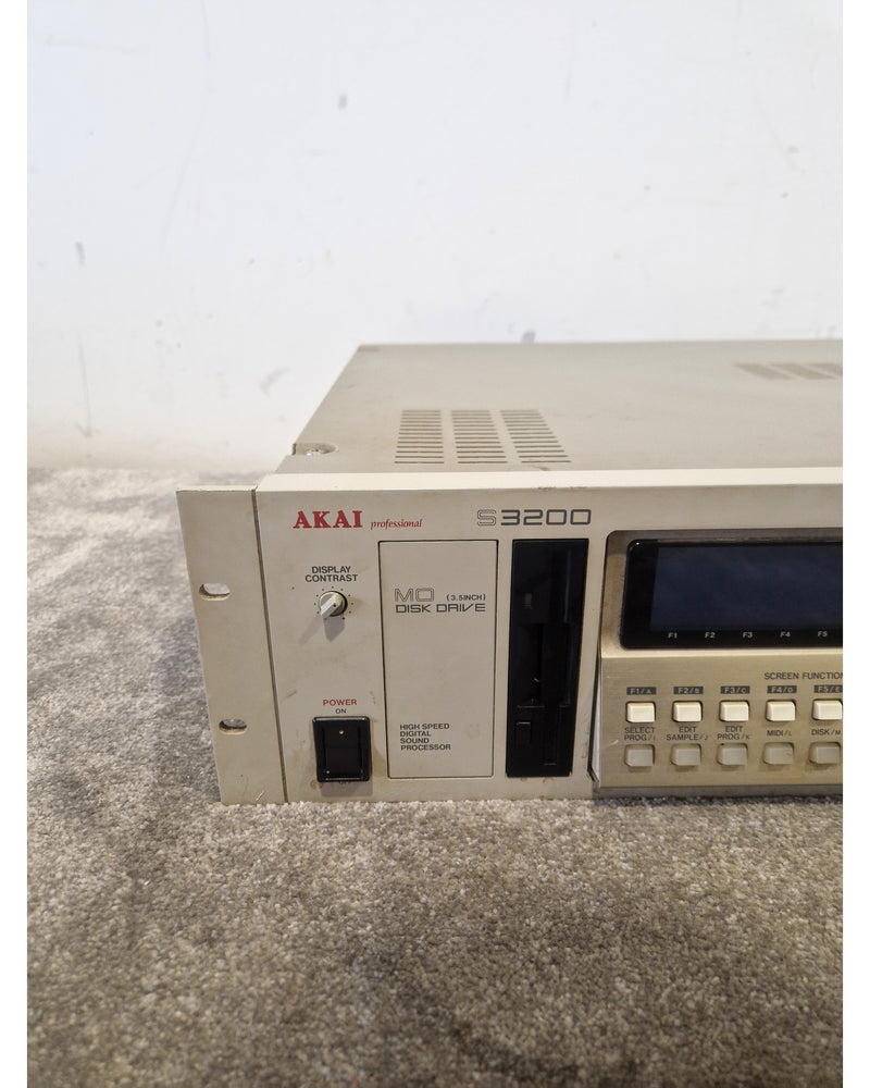 Akai S3200 - Audio Sampler - Fair - Image 15