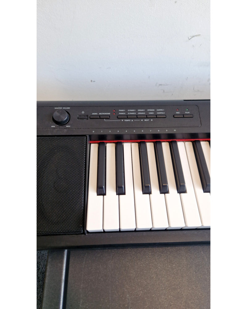 Yamaha Piaggero NP-12 - Musical Keyboards - Black - Excellent w/ Power Supply - image 5