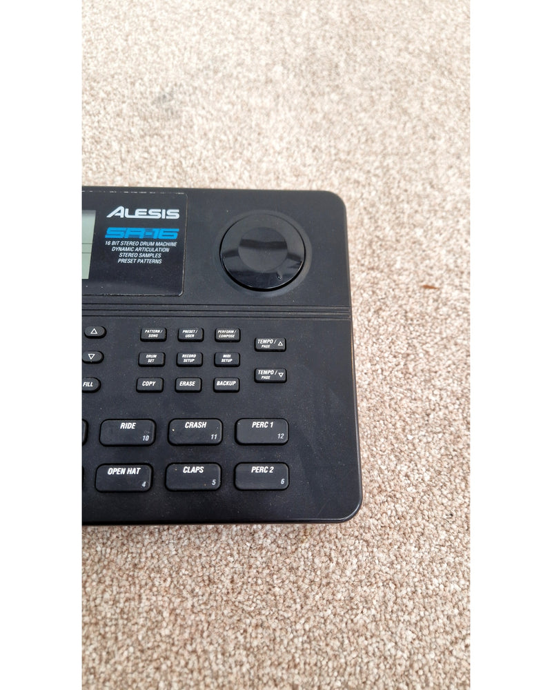 Alesis SR-16 - Drum Machine - Excellent w/ Power Supply - Image 2