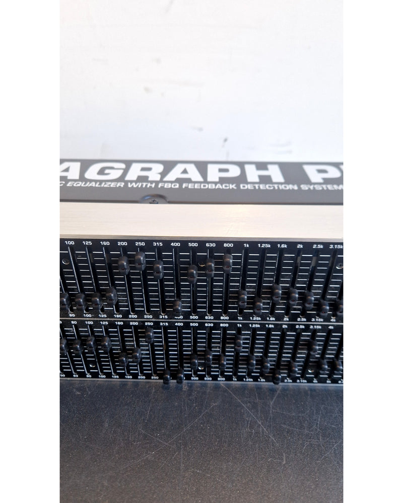 Behringer Ultragraph Pro FBQ6200 - Equilisers - Very Good - Image 3