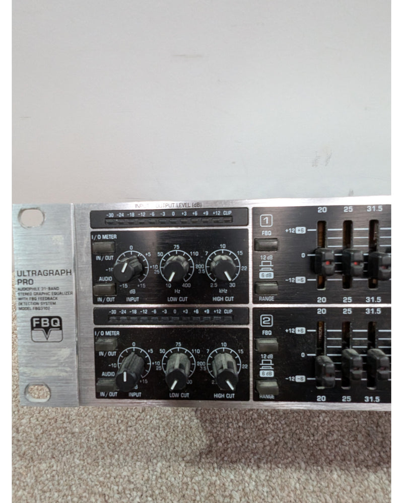 Behringer Ultragraph Pro FBQ3102 - Equaliser - Good w/ Original Box & Manuals - image 5
