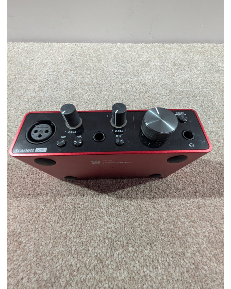 Focusrite Scarlett Solo (3rd Gen) - Audio Interface - Red And Black - Excellent - image 8