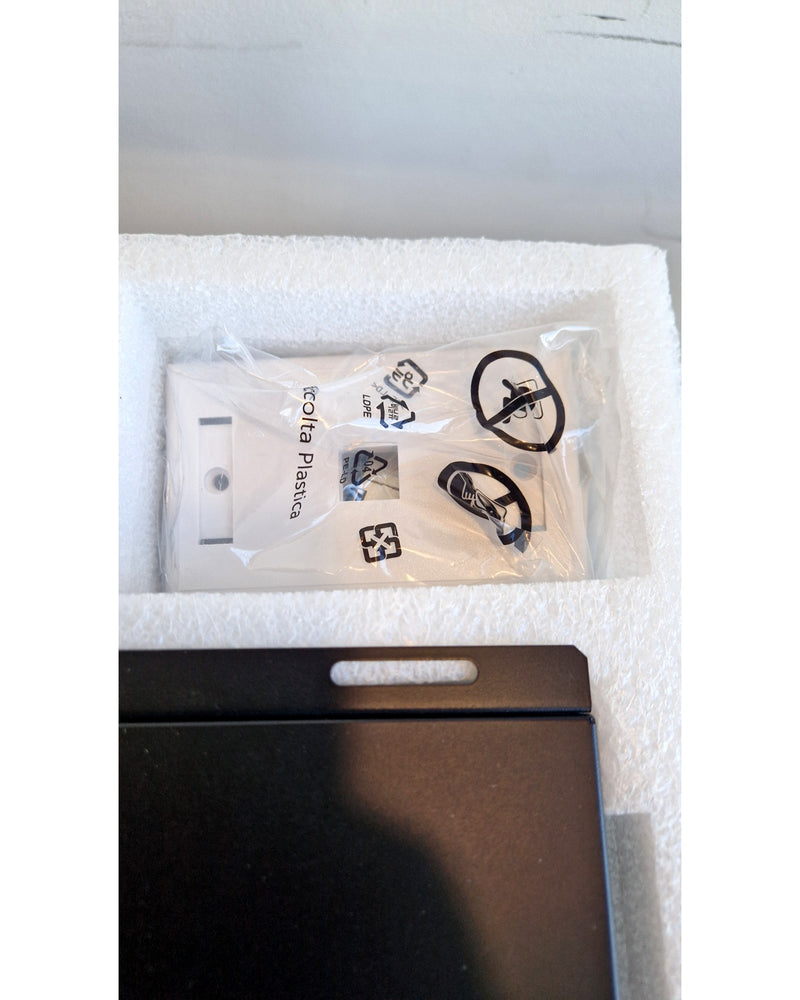 Poly PO14 - Microphone system - Like New w/ Original Box - Image 5