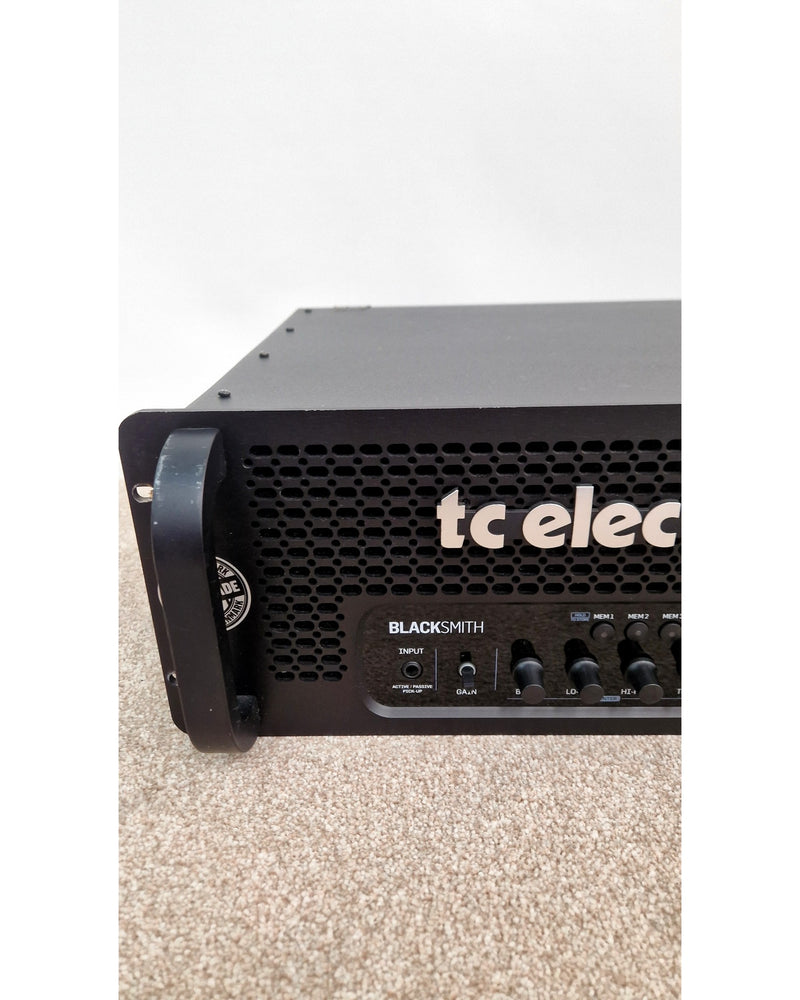 TC Electronic Blacksmith - Bass Amplifier - Very Good - Image 4
