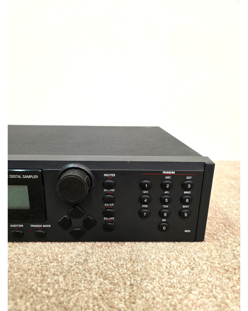 E-MU ESI-32 - Samplers & Sequencers - Fair - image 4