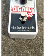 Electro-Harmonix Nano Big Muff - Effects Pedal - White - Excellent - Image 8