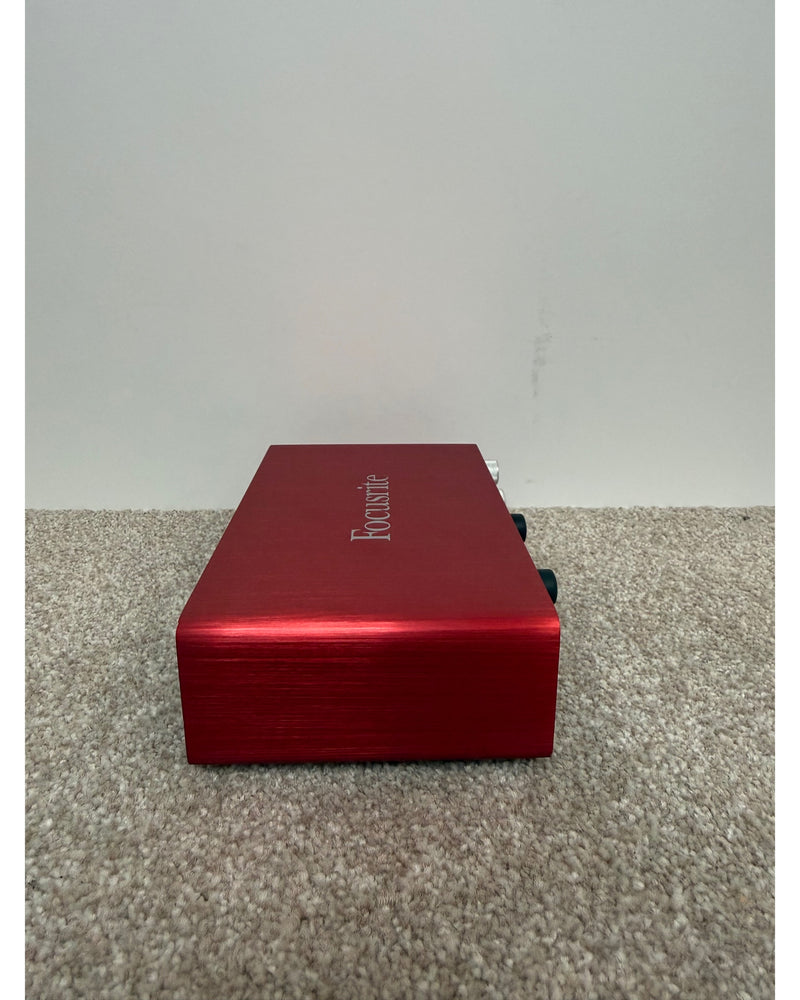 Focusrite Scarlett 2i2 - Audio Interface - Red - Very Good - image 7